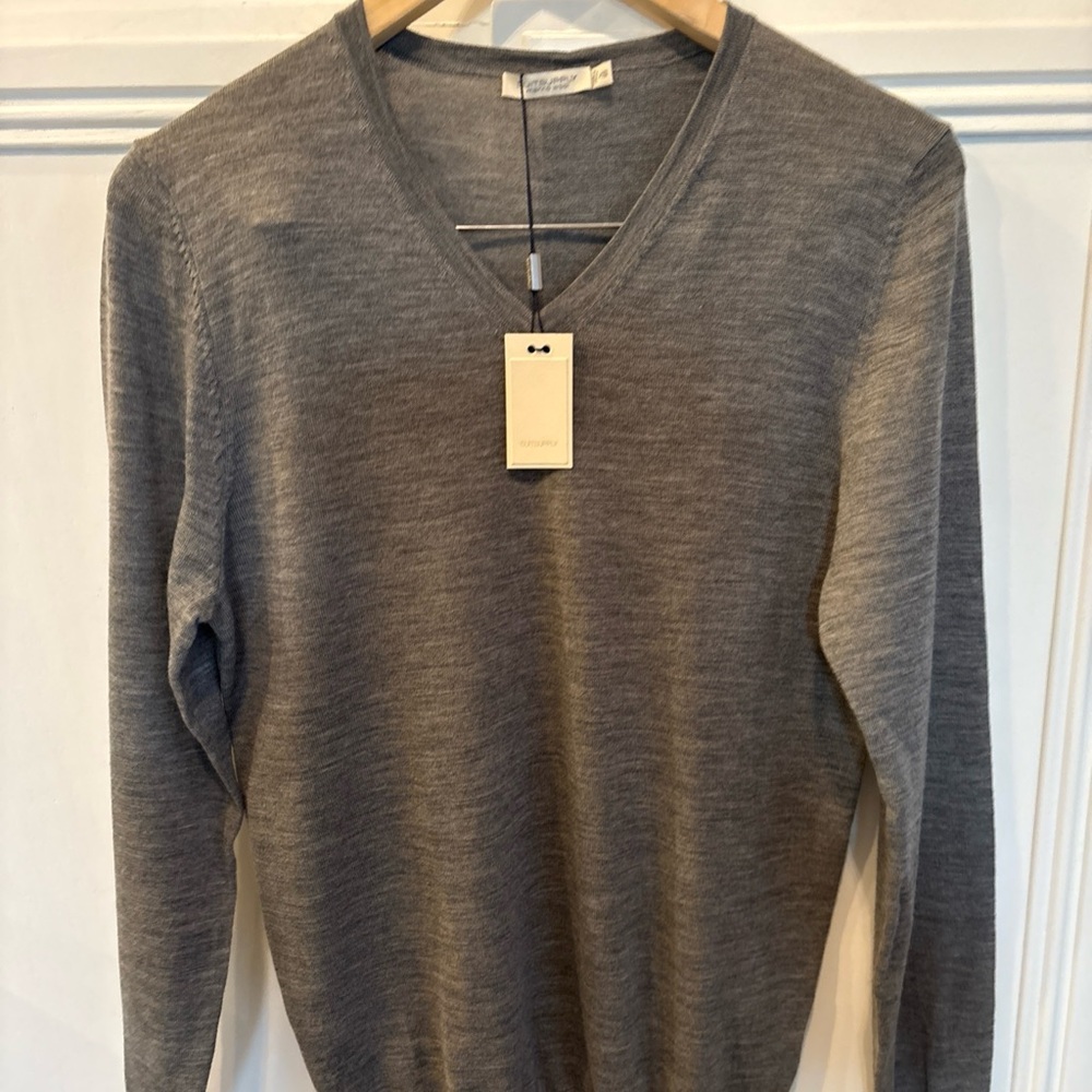 NWT Suitsupply Sweater 100% Merino Wool Thin Crew Neck Gray Men’s size XS
